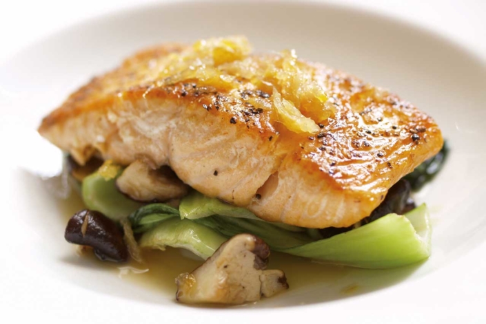 Lachs mit Gemüse