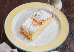 Topfenstrudel im Gasthof Stuibenfall